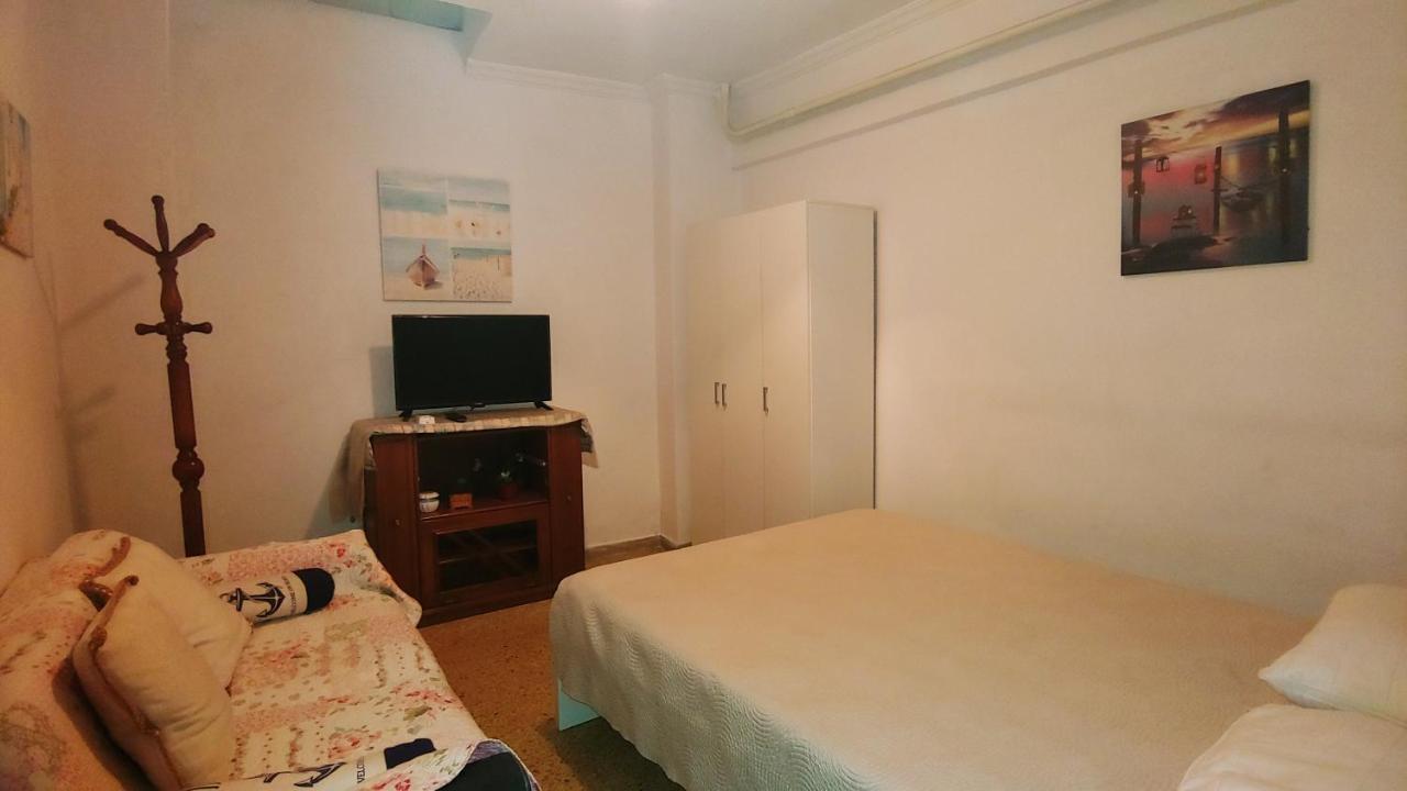 Lägenhet på 32 m² i Pagrati, med 1 sovrum och 1 badrum  Aten Exteriör bild